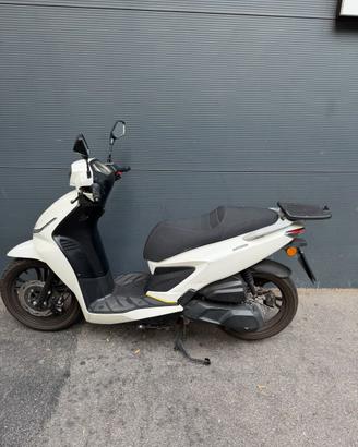 SCOOTER 125 CC MOTRON VENTURA 6.000 KM del 2022