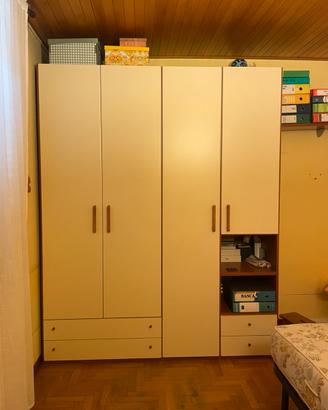 Armadio e letto singolo abbinato – 300 €
