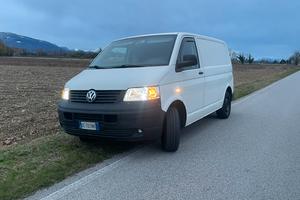 Autocarro T5 transporter 2,5 TDI