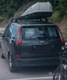 Auto con motore da rifare