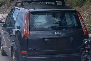 Auto con motore da rifare