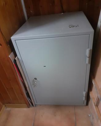 Mobiletto semi blindato