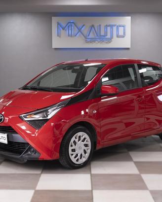 Toyota Aygo 1.0 X-Play 5 Porte 72CV