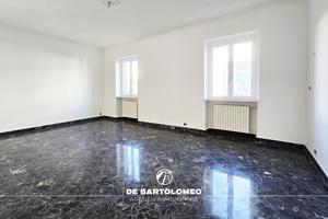 Via messapia ampio quadrivani ben tenuto