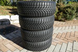 gomme Lassa 205\55\16 M+S Quattro Stagioni