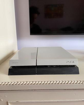 PlayStation 4 500GB