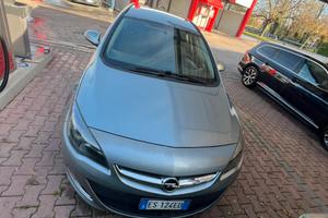 Opel Astra 2013