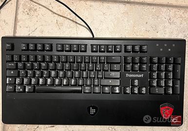 Tastiera meccanica RGB