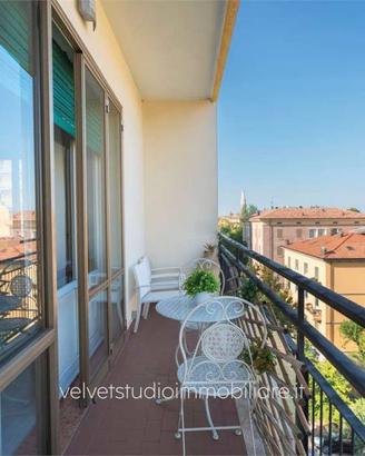 Appartamento di 120 m² con 5 locali a Modena