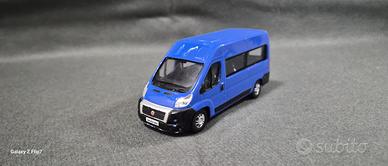 Modellino Fiat Ducato Minibus 1:43 Bburago - Usato