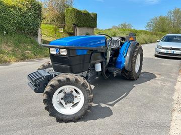 New Holland TNF 75,40km/h,75cv,SR,3628ore,zavorre