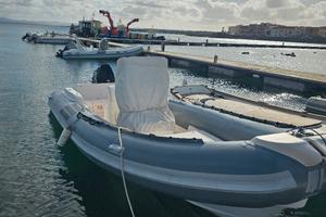 GOMMONE PREDATOR 660 MOTORE SUZUKI 150CV 