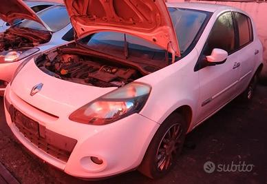 Ricambi Renault Clio 3 2010 1.6 benzina K4MC8