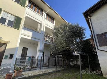 Immobile in asta di 147 m² con 4 locali a Mongrand