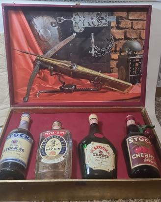 4 Bottiglie da collezione , confezione Stock