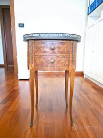 Tavolino Luigi XV vintage intarsiato 2 cassetti