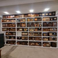 Libreria di legno componibile