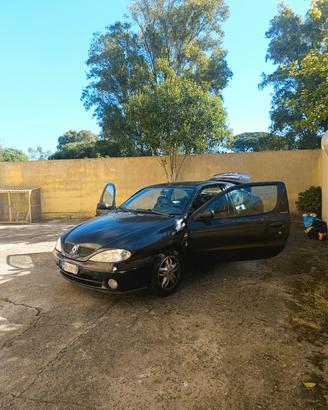 Renault Megane coach 