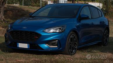 Ford Focus Mk4 St-Line 2021 desert Island