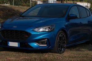 Ford Focus Mk4 St-Line 2021 desert Island