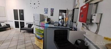 Immobile di 325 m² a Livorno