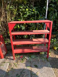 Scaffale vintage rosso in legno