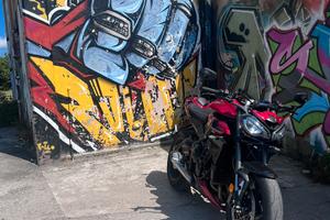 Triumph street triple rs 2025