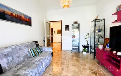 Ampio bilocale con balcone