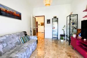 Ampio bilocale con balcone