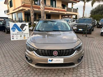 Fiat Tipo 5 hatchback 12/2018 1.6 mjt LOUNGE RESTY