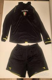 Divisa da arbito nera della Diadora