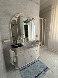 Arredo bagno classico moderno