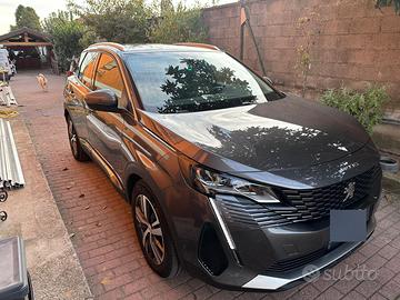 3008 HYBRID