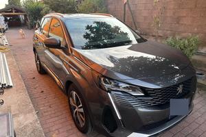 3008 HYBRID