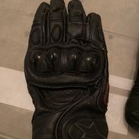 Guanti sportivi moto