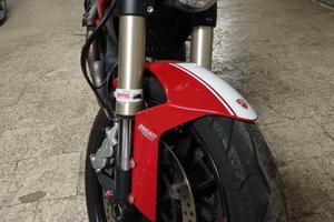 ducati monster 1100 evo 