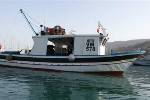 Barca da pesca con licenza,