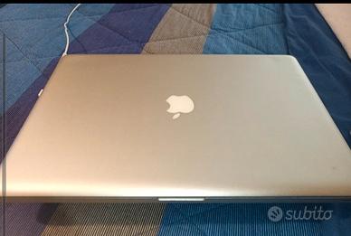 MacBook pro 13,3 