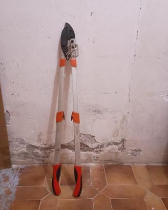 troncatrice da giardino 