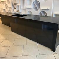 BANCONE NEGOZIO 5,5 metri  CON CASSETTIERA