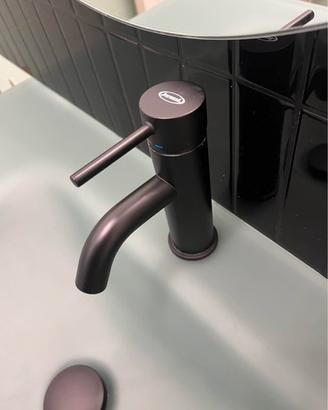 Rubinetteria nera opaca Jacuzzi