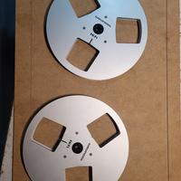 due bobine in metallo per registratore da 18 cm