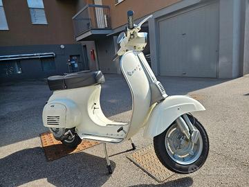 Vespa 50 Special 
