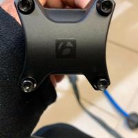 Attacco manubrio Bontrager Rhythm Comp 50mm