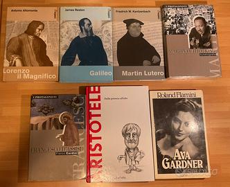Lotto 7 Biografie come in descrizione. 5 euro.