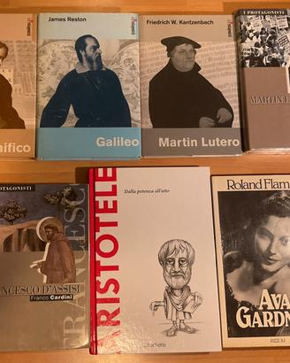 Lotto 7 Biografie come in descrizione. 5 euro.