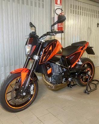 KTM Duke 690