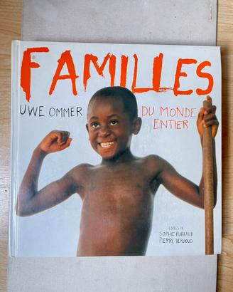 Libro foto ragazzi in francese “Familles du Monde”