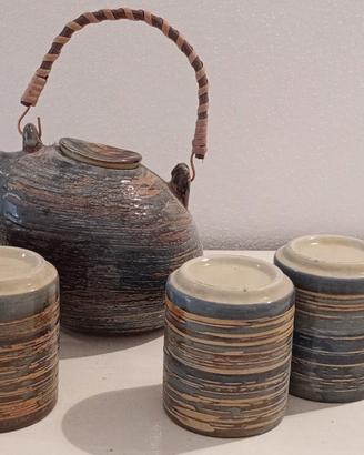 Servizio sake con 4 bicchierini
