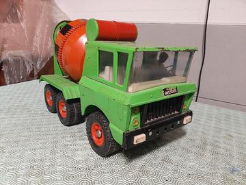 CAMION BETONIERA IN METALLO 